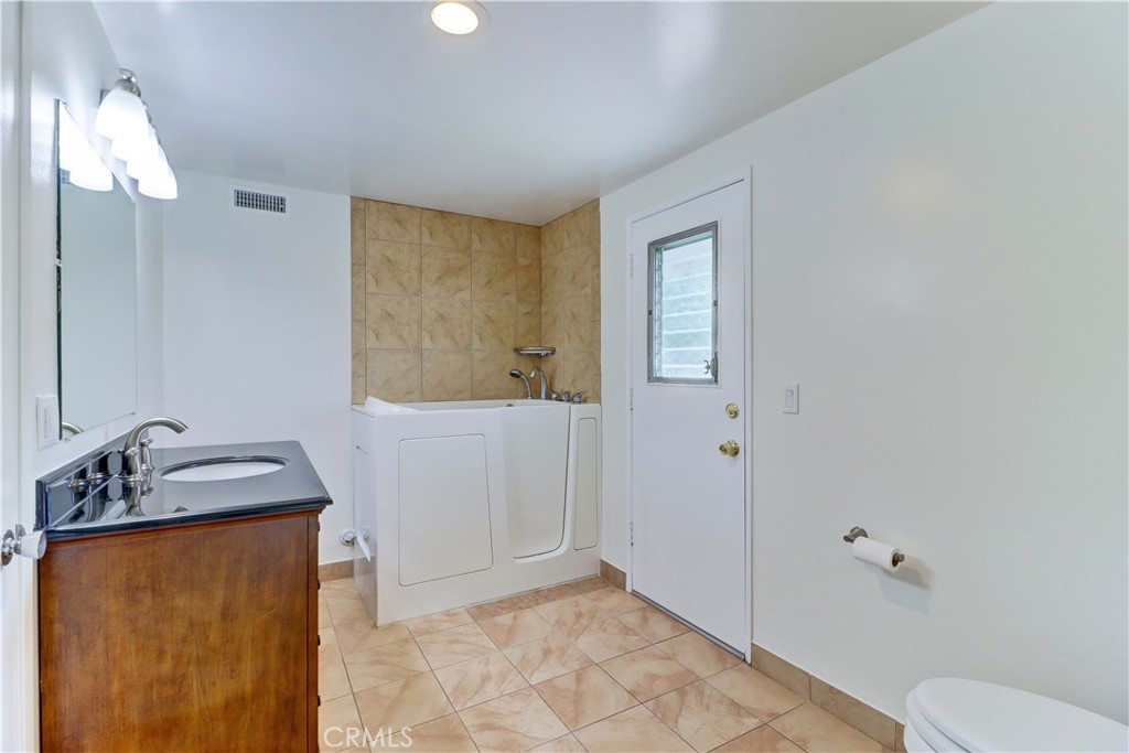 Prestige (17) Tr 6181 (PRES6) - Residential