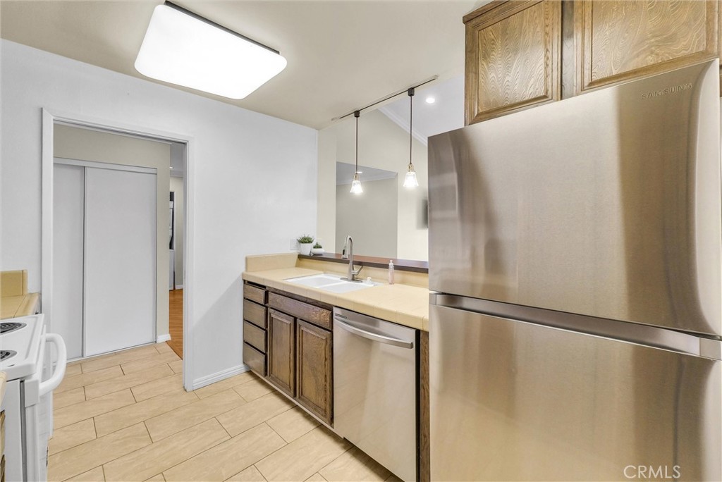 Bixby Knolls (BK) - Residential