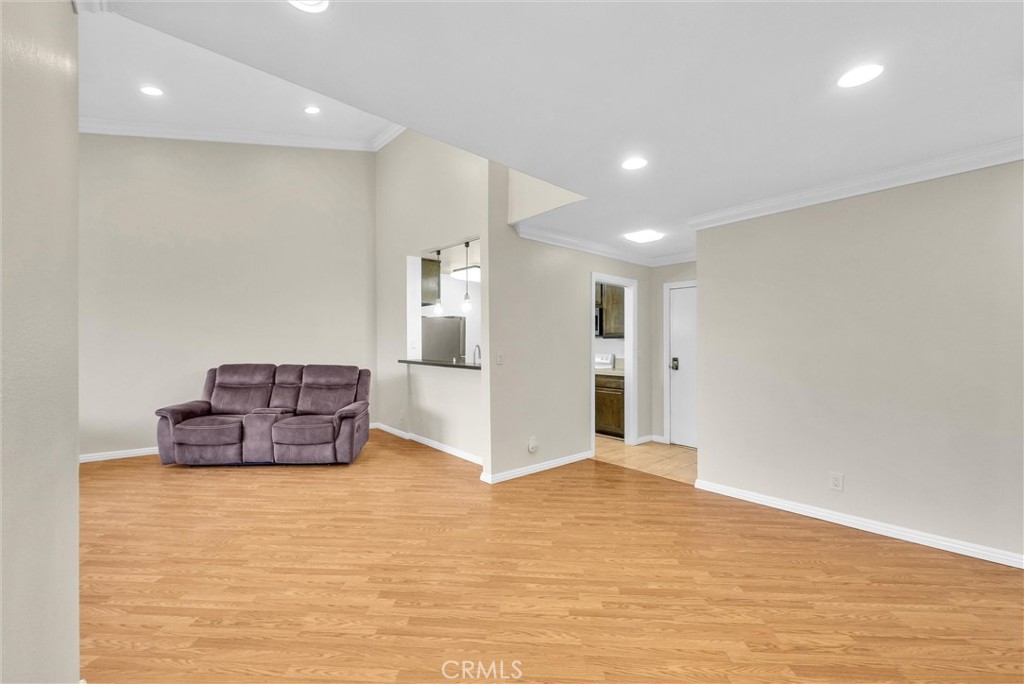 4170 Elm Avenue 304