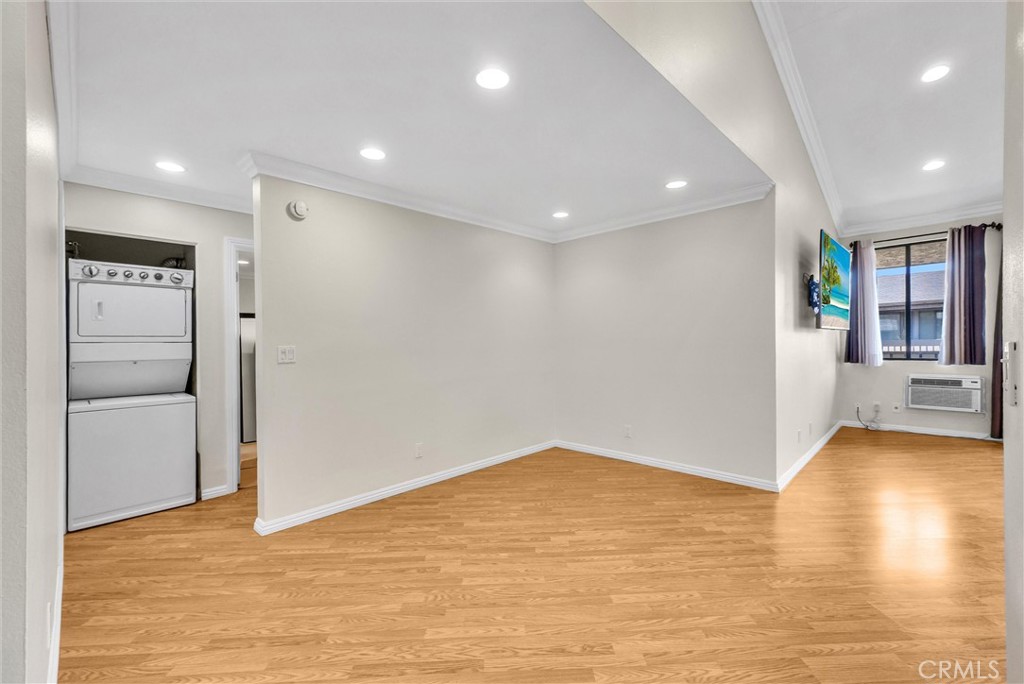 4170 Elm Avenue 304