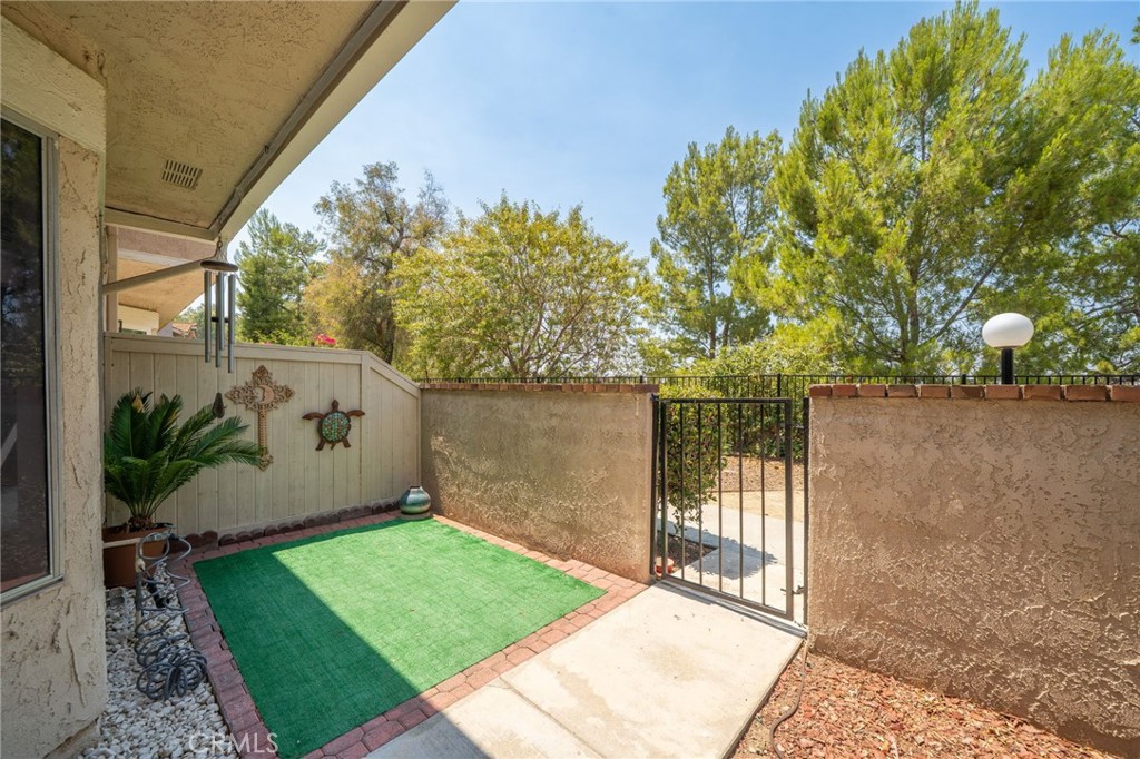 1507 Elkwood