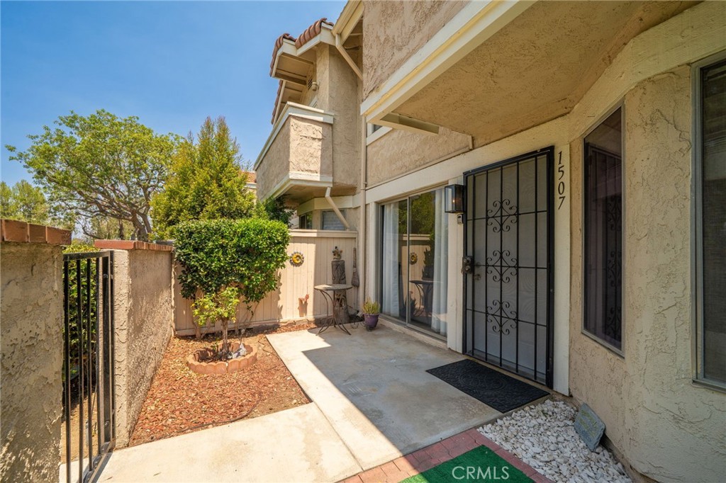 1507 Elkwood