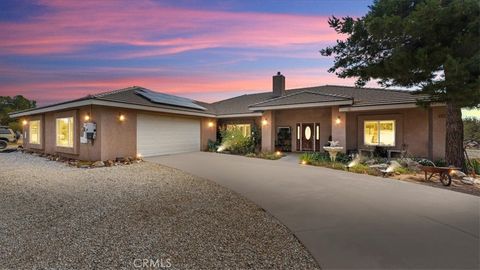 Photo of 10271 Clover DR, Hesperia, CA 92344 (MLS # IG26136719)
