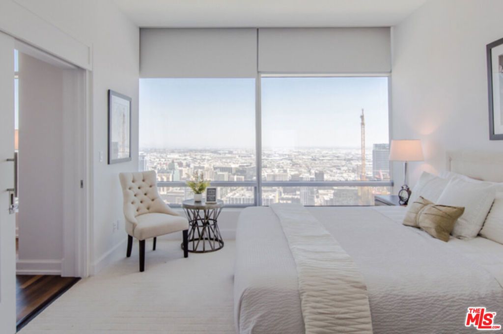 Photo of 900 W Olympic Boulevard #39E, Los Angeles, CA 90015 (MLS # 26648889)