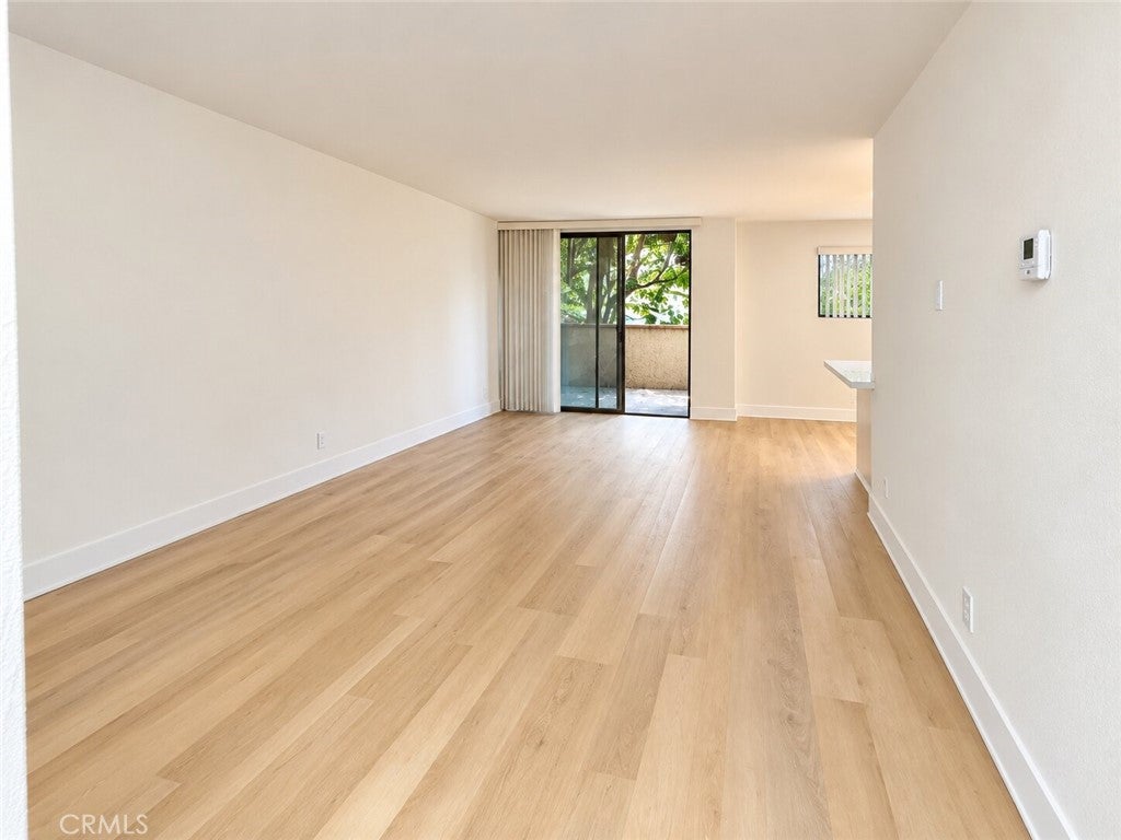 7300 Franklin 355