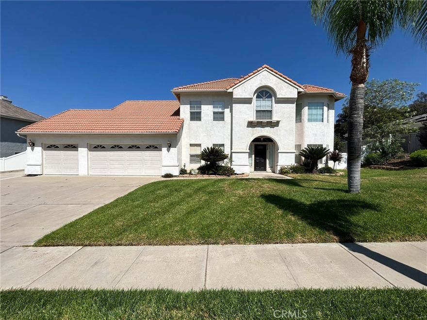 Beautiful Two-Story 5-Bedroom Home in South Redlands! Open Floor Plan with an Archway Entry and Lovely Foyer. Formal Living Room with a Fireplace, Dining Room, Hard-Surface Flooring, Tile, and New Carpet. Spacious Kitchen with Oak Cabinets, Center Island, Cooktop Stove/Double Ovens (gas), Microwave, and Dishwasher. Washer/Dryer Hookups Downstairs. Upstairs there are 4 Bedrooms and 3 Bathrooms. The Master Suite includes a Fireplace. One Bedroom and a Half-Bathroom Downstairs. Central AC/Heat and Whole House Fan. Fenced Backyard, Beautiful Views, and a 3-Car Garage. Gardening Provided! Will Consider Small Pets Only.