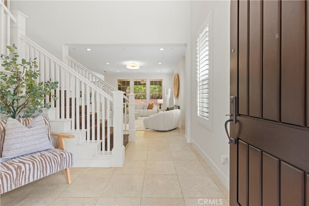 68 Gainsboro, Irvine CA 92620