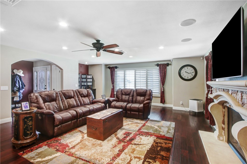 533 Woodhaven Court
