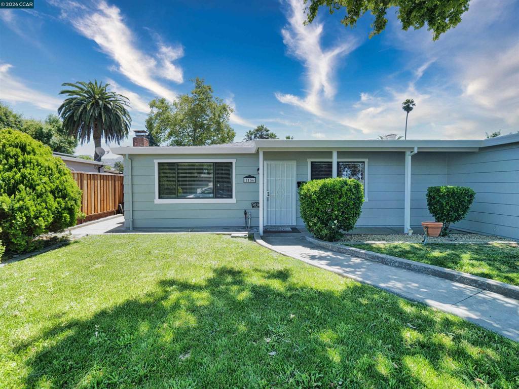 1156 Santa Barbara Dr