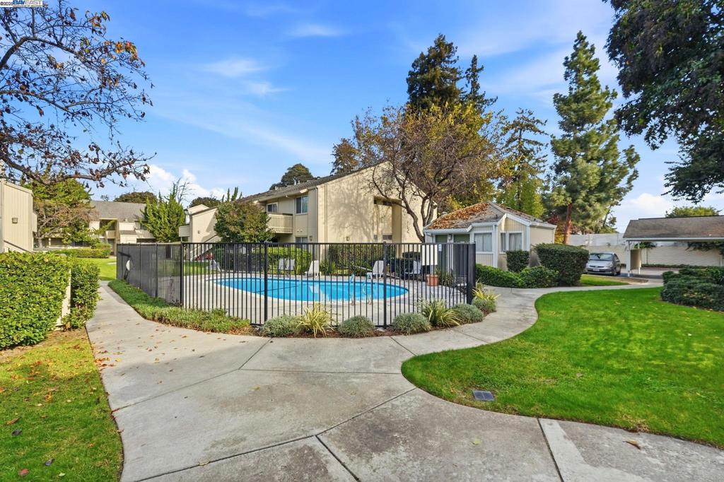 CENTERVILLE - Residential