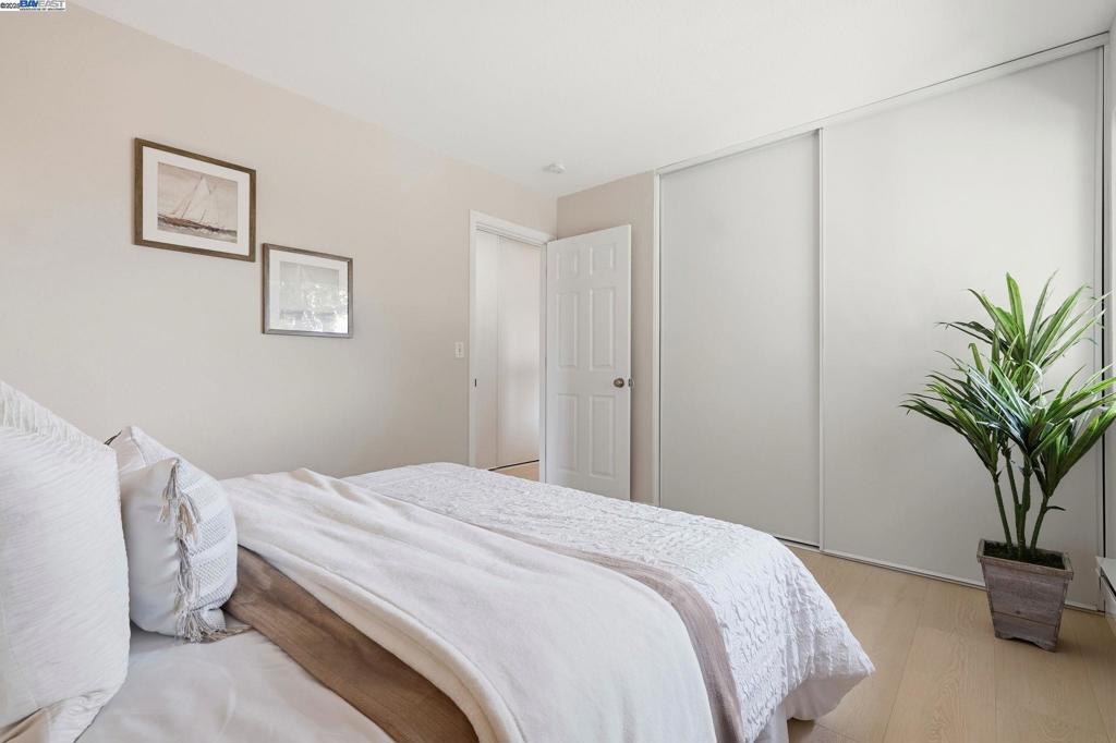 CENTERVILLE - Residential