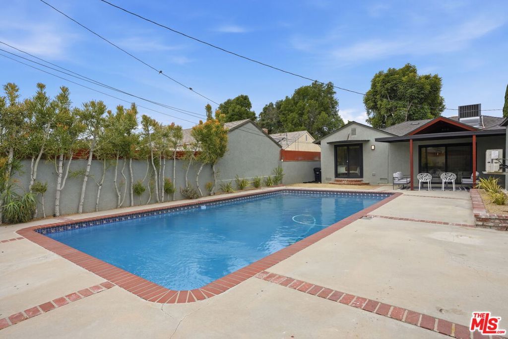 Photo of 7530 &amp; 7532 Gaviota Avenue, Van Nuys, CA 91406 (MLS # 26840471)