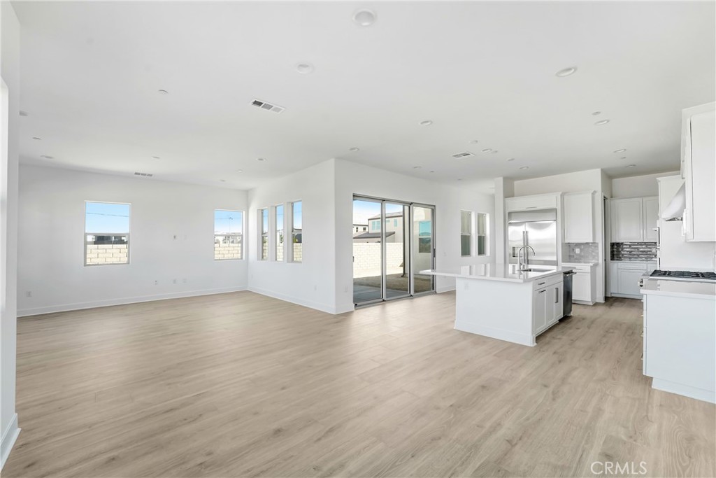 27333 Creekwood Lane