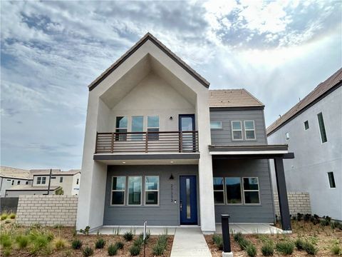 27333 Creekwood Lane Valencia CA 91381