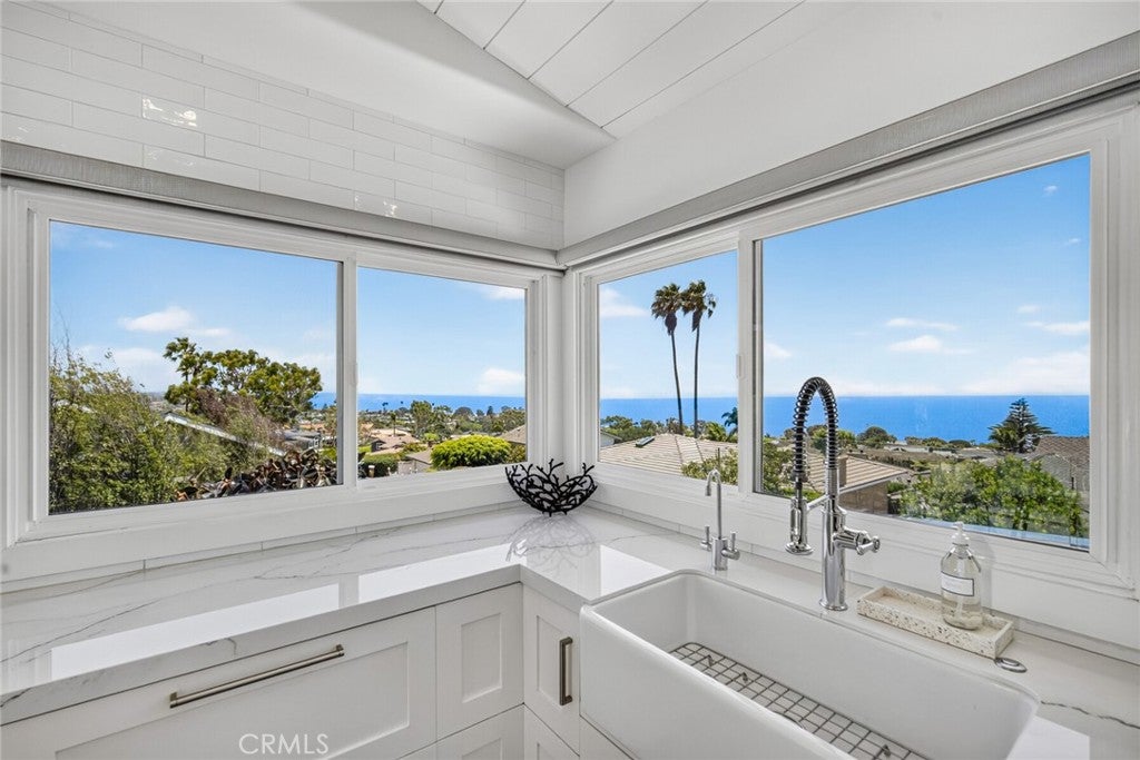 1 1/2 Vista Del Sol, Laguna Beach CA 92651 - Photo 17