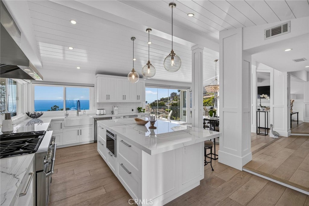 1 1/2 Vista Del Sol, Laguna Beach CA 92651 - Photo 18
