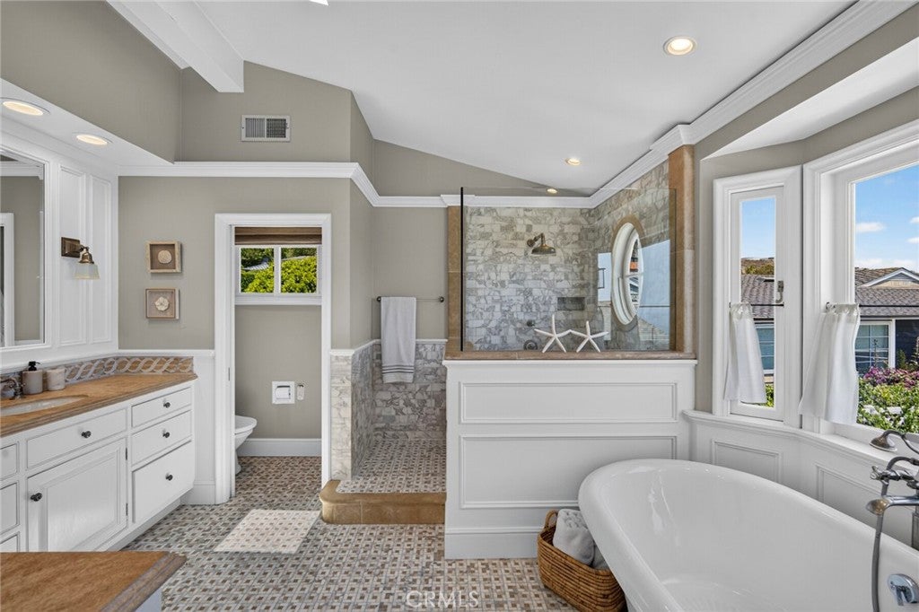 1 1/2 Vista Del Sol, Laguna Beach CA 92651 - Photo 31