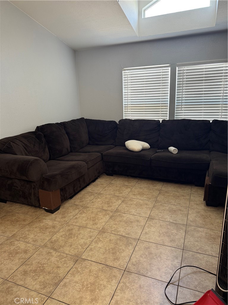 4041 Pedley Road 13