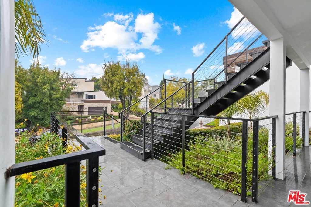 436 Levering Avenue
