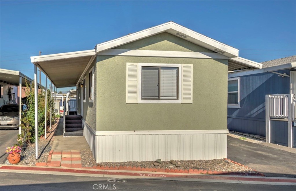 11101 Imperial Hwy 85