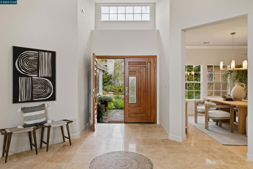 NORTHRIDGE - Residential