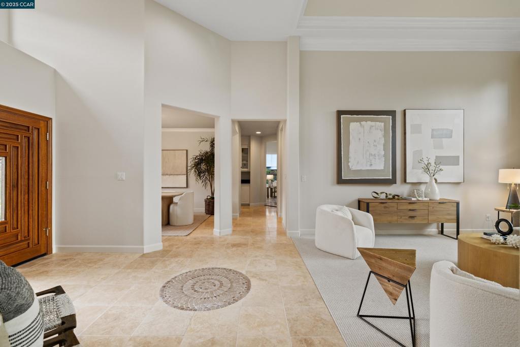 NORTHRIDGE - Residential