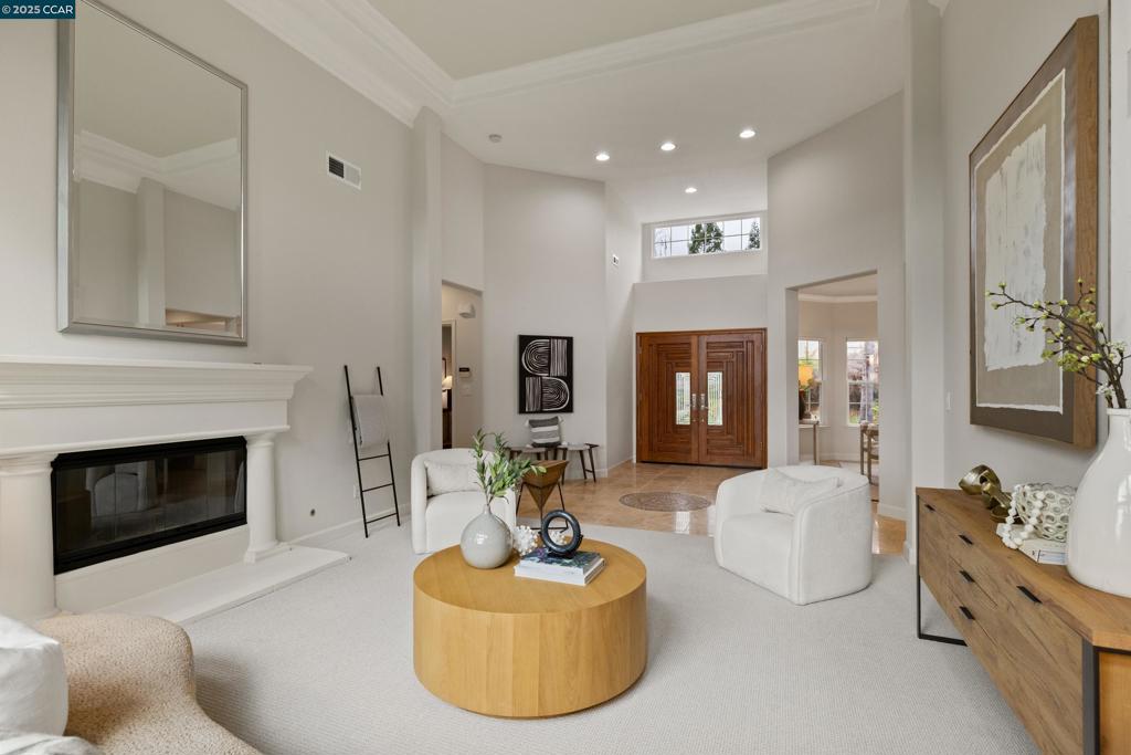 NORTHRIDGE - Residential
