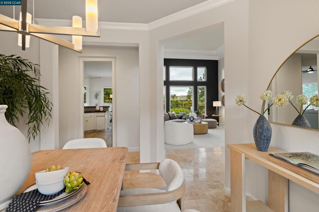 NORTHRIDGE - Residential