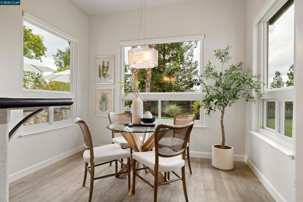 NORTHRIDGE - Residential
