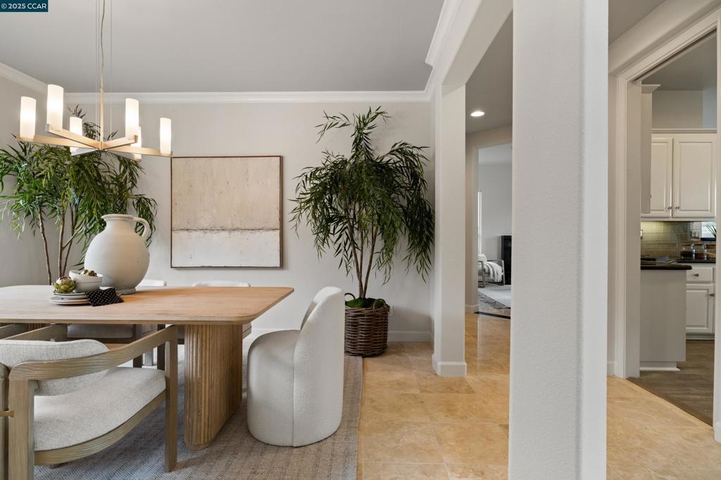 NORTHRIDGE - Residential