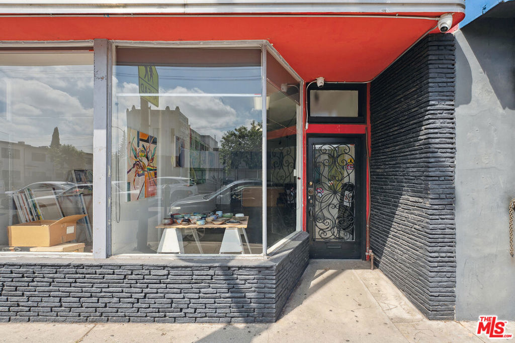 2847 S Robertson Boulevard