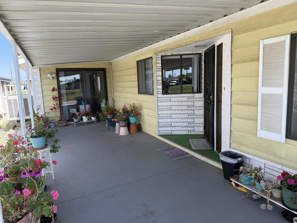 601 N Kirby Street 557