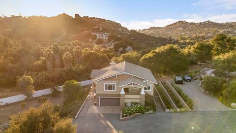 Photo of 27636 Mountain Meadow Road, Escondido, CA 92026 (MLS # NDP2600398)