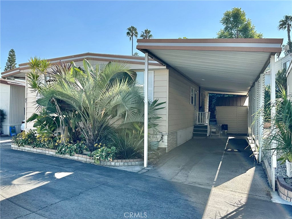 2550 Pacific Coast Highway 47