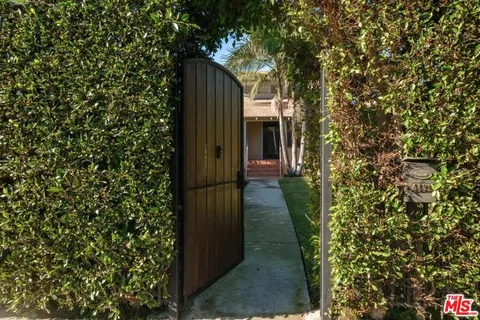 4431 S Wilton Place, Los Angeles, CA 90062 - MLS#: 25628489