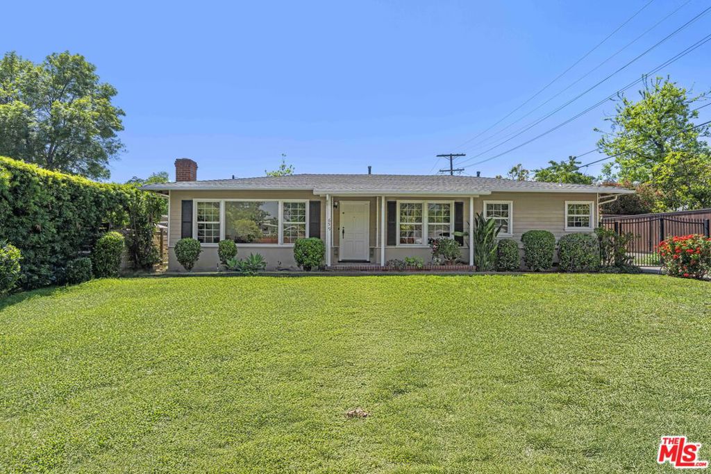 Listing image 1