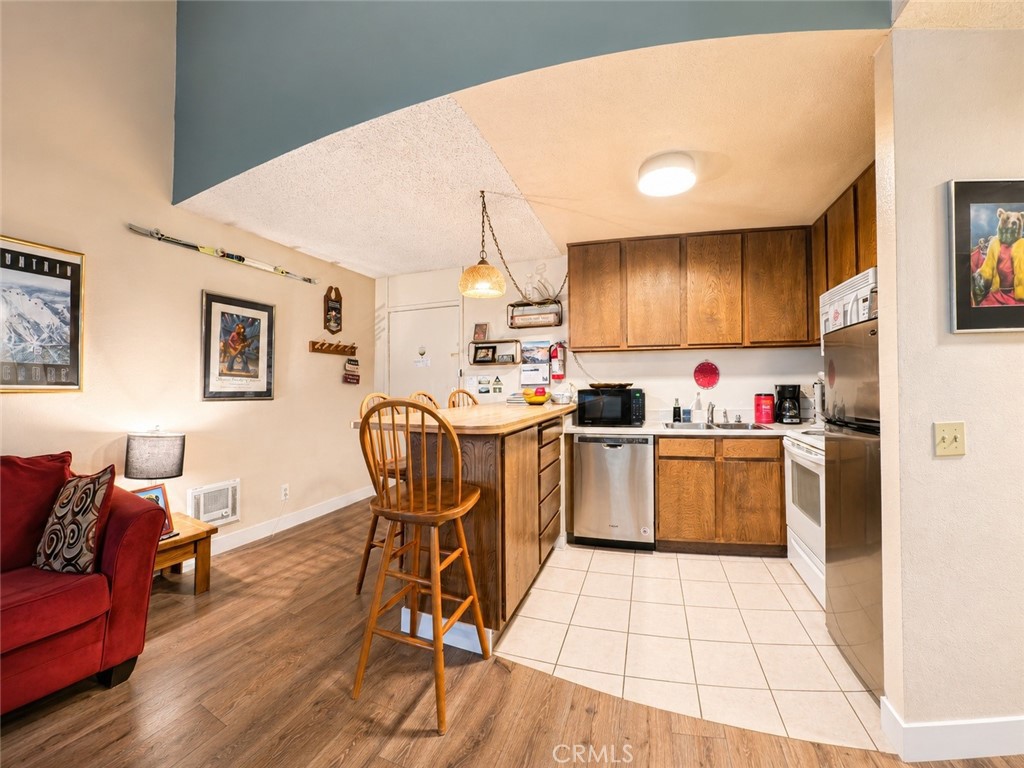 3253 Meridian 264