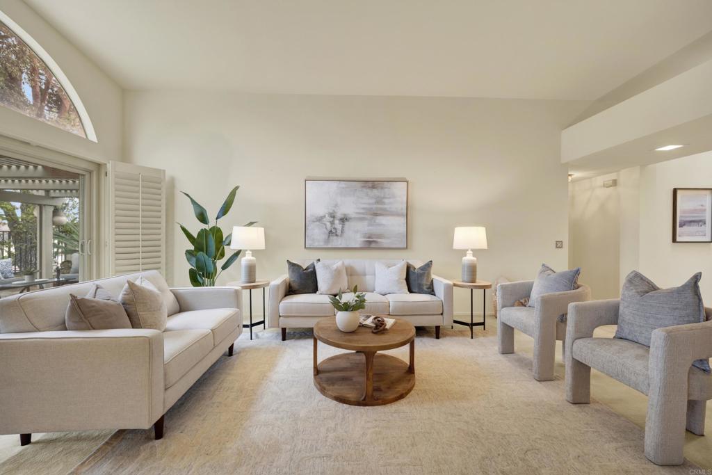 13025 Avenida Marbella