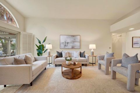 13025 Avenida Marbella San Diego CA 92128