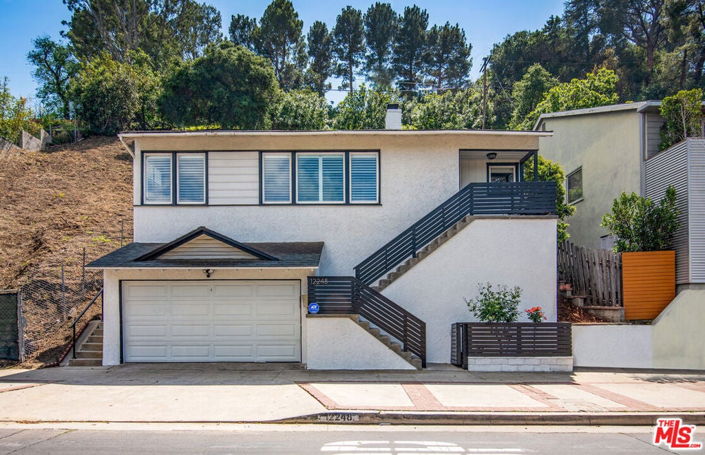 Photo of 12248 Laurel Terrace Drive, Studio City, CA 91604 (MLS # 26841543)