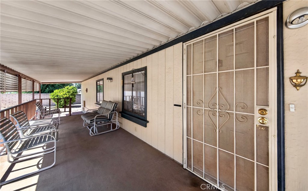 1300 W Menlo Avenue 188