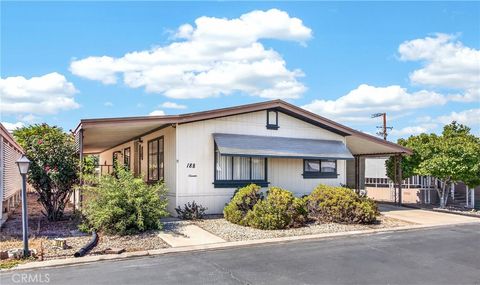 Photo of 1300 W Menlo Avenue #188, Hemet, CA 92543 (MLS # SW26156712)
