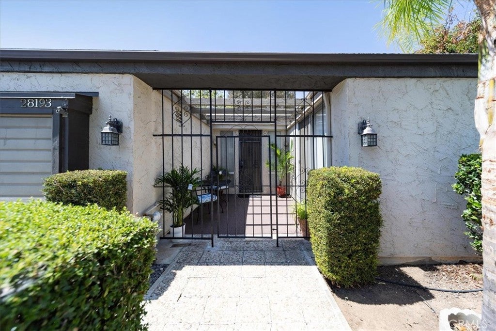 28193 Buena Mesa