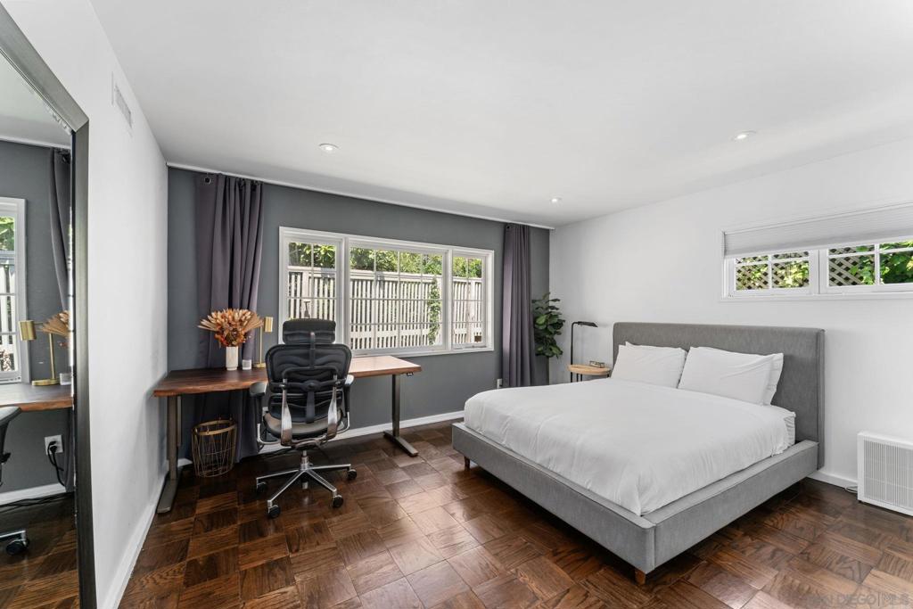 La Jolla - Residential Lease