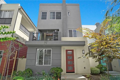 Photo of 140 Allusion, Irvine, CA 92618 (MLS # OC25225223)