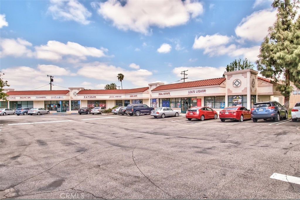 Affordable Suite for lease! One available suite of approximately 1,000 square feet in size. The property is conveniently situated at a signalized intersection of Central Avenue and San Bernardino Street, and very close to the I-10 freeway, only 0.5 miles. This is a high traffic location traveled by nearly 38,000 vehicles per day and situated in a prominent retail corridor of Montclair. There is an abundant parking area with two options for Ingress/Egress on Central Avenue and the second from San Bernardino Street.