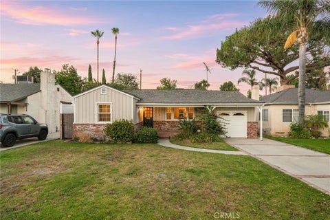 Tiny photo for 504 N Reese Place, Burbank, CA 91506 (MLS # GD26158161)