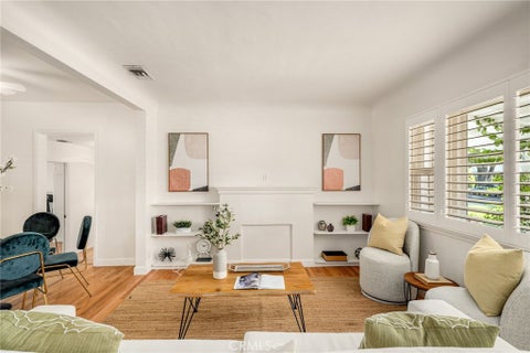 Tiny photo for 504 N Reese Place, Burbank, CA 91506 (MLS # GD26158161)