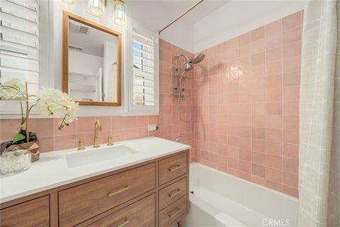 Tiny photo for 504 N Reese Place, Burbank, CA 91506 (MLS # GD26158161)