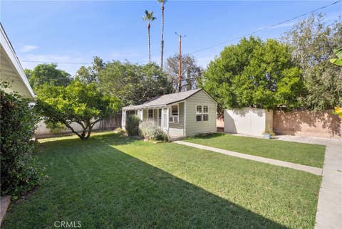 Tiny photo for 504 N Reese Place, Burbank, CA 91506 (MLS # GD26158161)